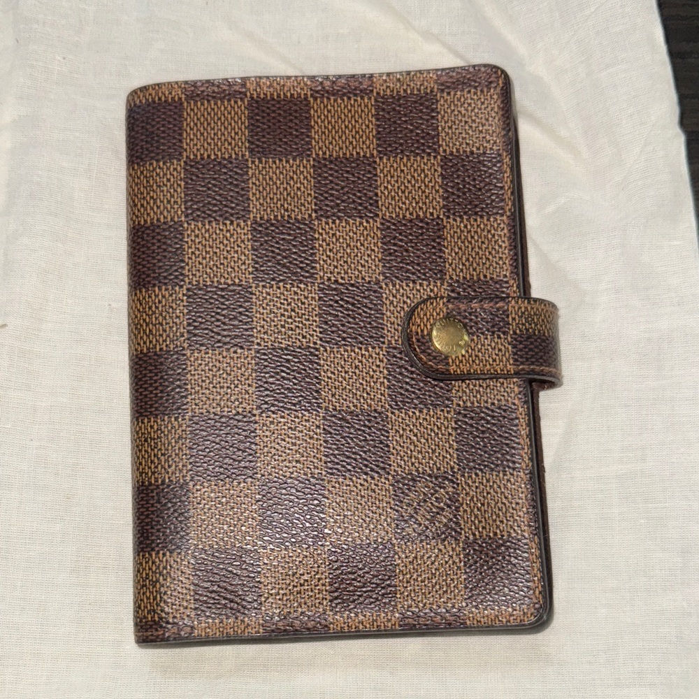 Louis Vuitton Brown Checkered Card Holder/ Agenda
